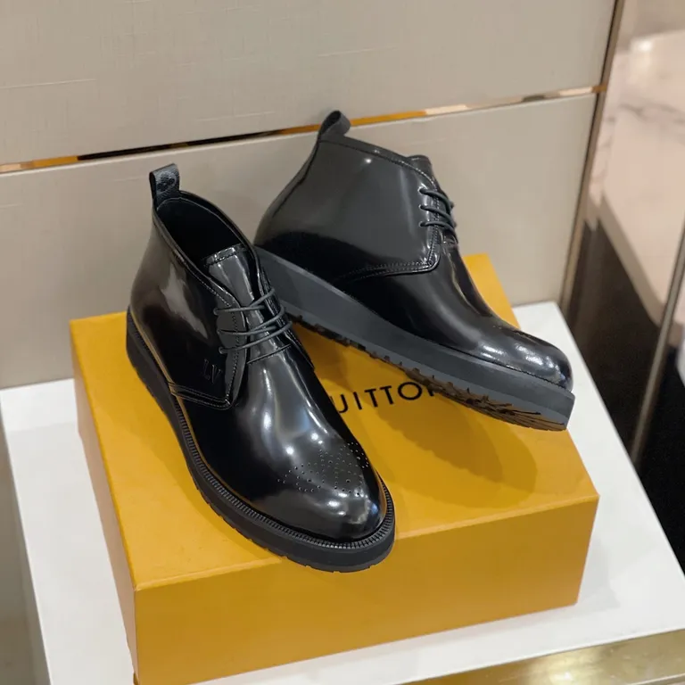 Louis Vuitton Shoe 